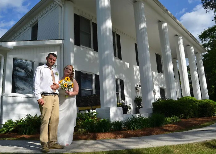 Stone Mountain Manor